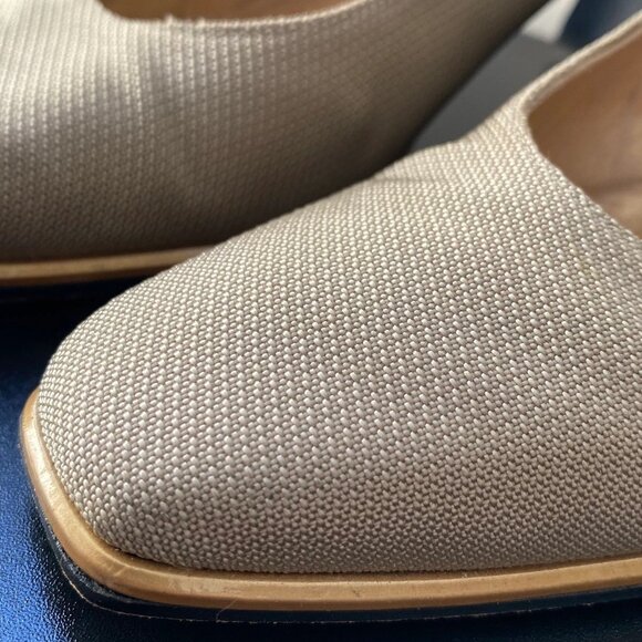 Vintage 1980s/90s Stuart Weitzman Textured Cream Heels - Picture 4 of 7